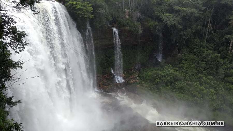 Fotos da Cachoeira do Acaba Vidas em Barreiras Bahia em Janeiro de 2019