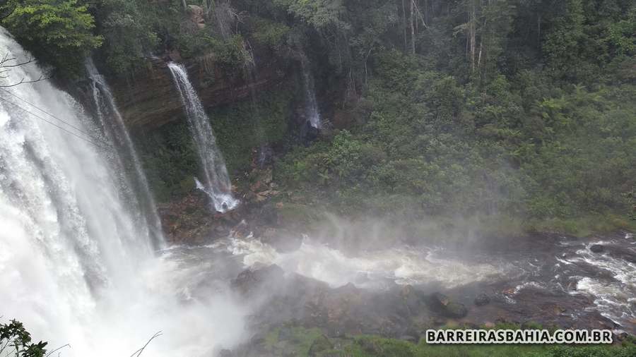 Fotos da Cachoeira do Acaba Vidas em Barreiras Bahia em Janeiro de 2019